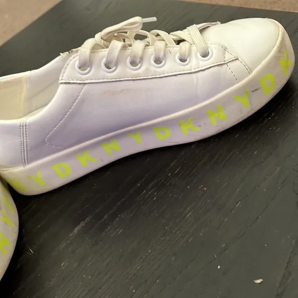 DKNY sneakers - Picture 7 of 11